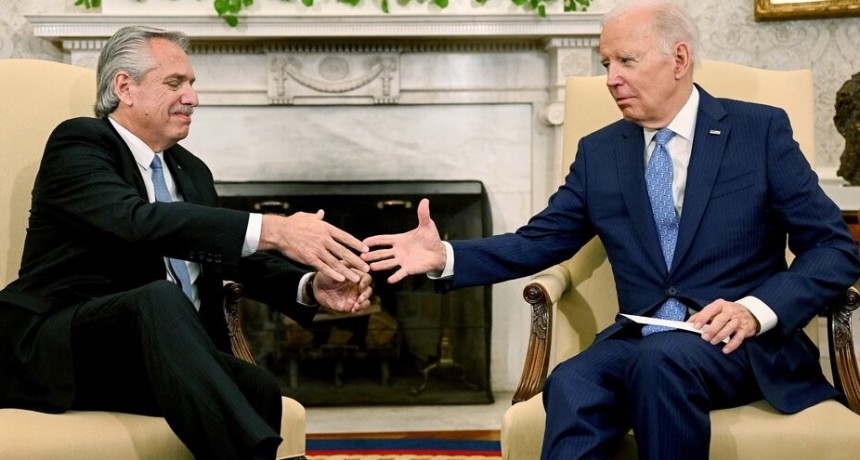 RADIOKTUBRE INFO…. ¡AL FIN SOLOS! Alberto Fernández se llevó el compromiso de Joe Biden de respaldar a la Argentina frente al FMI  …Por Simón Suarez   Ver mas….