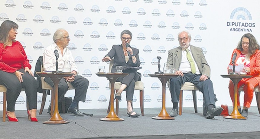 RADIOKTUBRE INFO….¡EL  MILAGRO DE LA LIBERTAD! Un proyecto de amnistía a Milagro Sala para que sea justicia  …Por Simón Suarez   Ver mas….