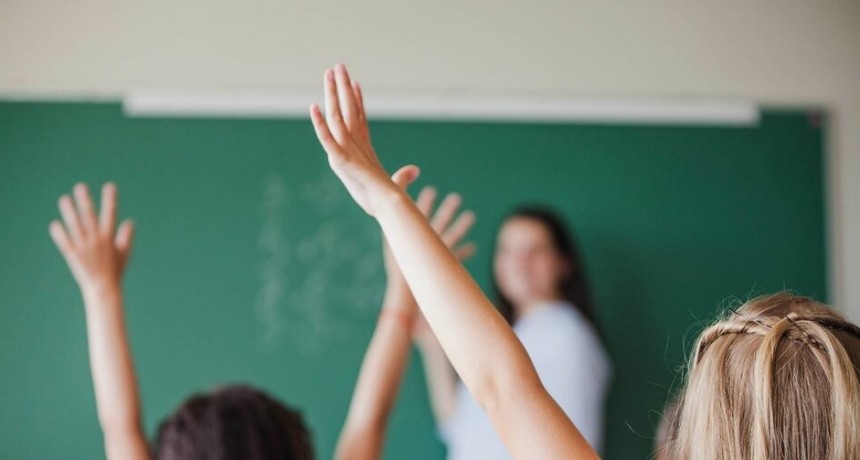 RADIOKTUBRE INFO….  VOUCHERS EDUCATIVOS SUBSIDIOS A LAS PRIVADAS 
