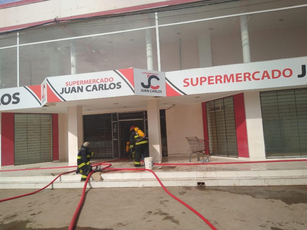RADIOKTUBRE INFO- Se incendió un supermercado en Quitilipi-Por Simón Suárez..ver mas
