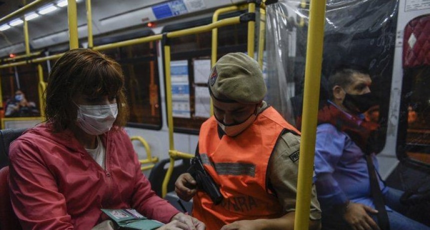 RADIOKTUBRE INFO....Qué pasará con los que no cumplen las restricciones.. Por Simón Suárez..ver mas