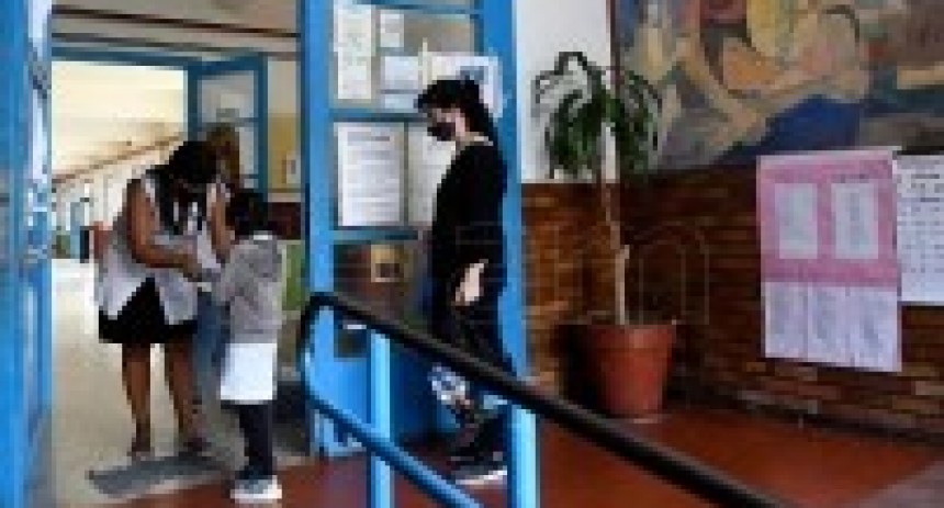 RADIOKTUBRE INFO..SE VIENE PARO DOCENTE EN CAPITAL FEDESRAL.. Por Simón Suárez..ver mas