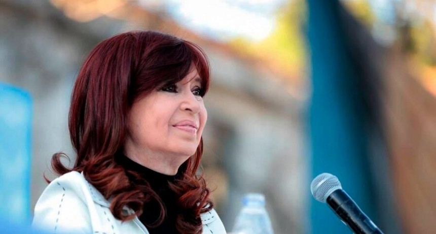 RADIOKTUBRE INFO..- Gambito de dama CFK: Un fondo para pagarle al Fondo  -Por Simón Suarez..Ver mas..