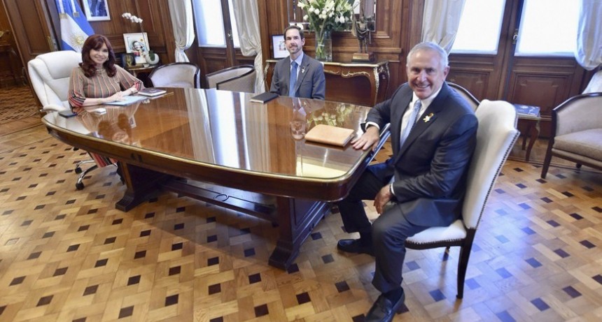 RADIOKTUBRE INFO..-  De qué hablamos cuando hablamos de fuga de capitales -Por Simón Suarez..Ver mas..	