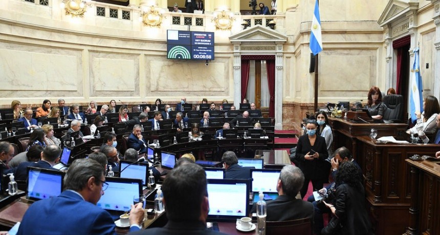 RADIOKTUBRE INFO..-  El Senado le dio media sanción a la reforma del  Consejo de la Magistratura -Por Simón Suarez..Ver mas..