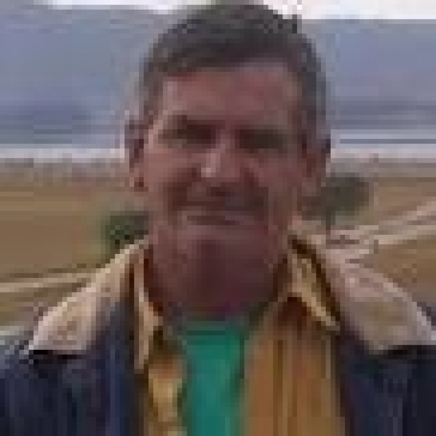RADIOKTUBRE INFO..- Vivió toda su vida en la pobreza y a los 58 años descubrió que su padre era un empresario multimillonario  -Por Simón Suarez..Ver mas..