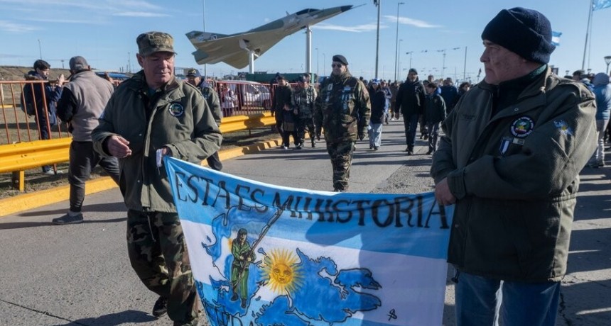 RADIOKTUBRE INFO….  Vigilias, encuentros y festivales al cumplirse 41 años del inicio de la Guerra de Malvinas …Por Simón Suarez   Ver mas….