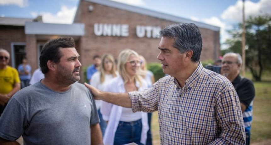 RADIOKTUBRE INFO…. Capitanich entregó títulos de propiedad rural a familias productoras del sudoeste chaqueño  …Por Simón Suarez   Ver mas….