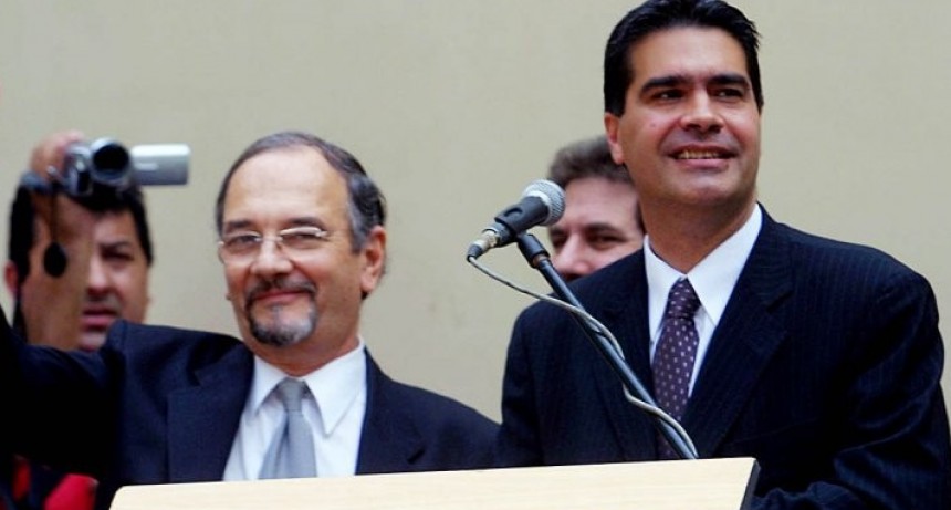 RADIOKTUBRE INFO….  Sorpresa: aseguran que Capitanich y Bacileff Ivanoff compartirán la fórmula para la gobernación …Por Simón Suarez   Ver mas….