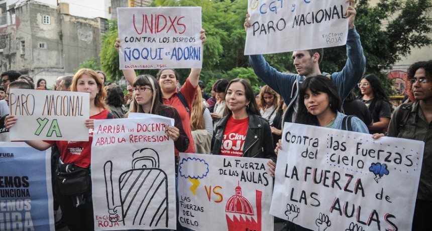DIARIOKTUBRE INFO….  PARA EL GOBIERNO TODA LA CULPA ES LA HERENCIA  ….Por Simòn Suàrez