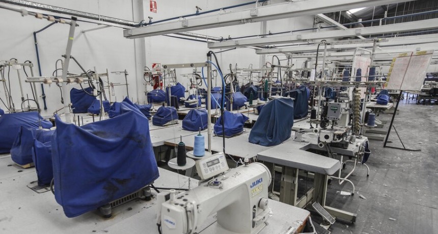 DIARIOKTUBRE INFO….DESPDOS Y SUSPENSIONES EN LA INDUSTRIA TEXTIL    ….Por Simòn Suàrez