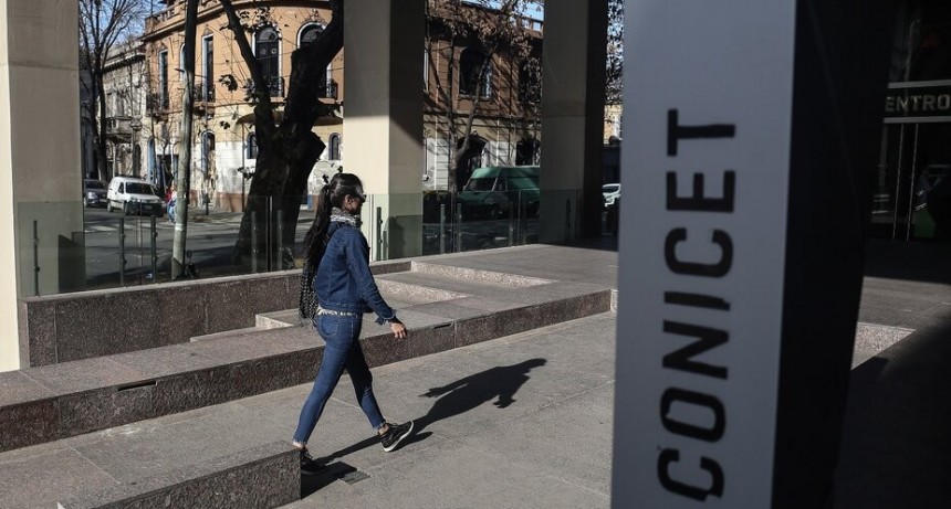 DIARIOKTUBRE INFO….  LA TRAMPA DE LA LEY DE BASES QUE PONE EN RIESGO EL CONICET  ….Por Simòn Suàrez
