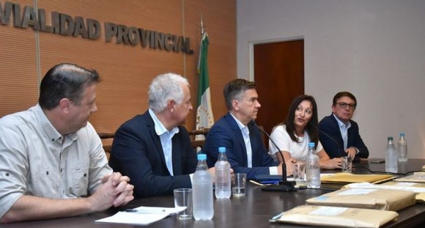 DIARIOKTUBRE INFO…. LICITAN OBRA ASFÁLTICA PARA SANTA SYLVINA CHACO   ….Por Simòn Suàrez