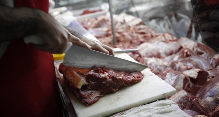 RADIOKTUBRE INFO……..  La carne subió más de 30 por ciento y presiona a la inflación  …… Por Simòn Suarez