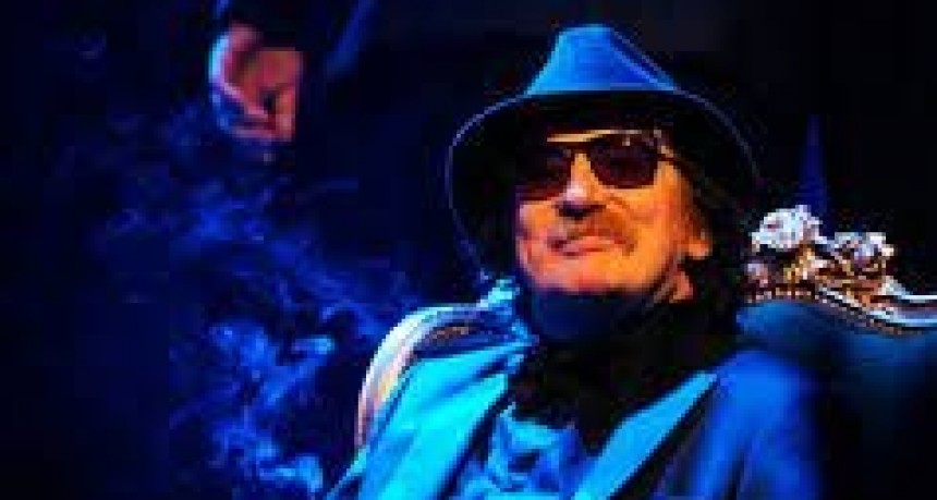 RADIOKTUBRE INFO…-El tierno mensaje de Sputnik V por la vacunación de Charly García contra el coronavirus-  Por Simón Suárez-Ver mas…
