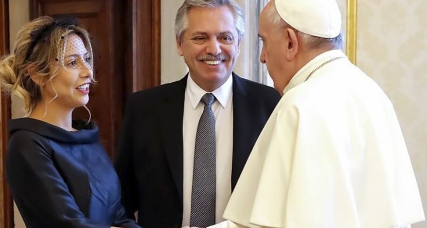 RADIOKTUBRE INFO…- El Presidente visita a Francisco con la pandemia y la deuda entre los temas de agenda-Por Simón Suárez-Ver mas…