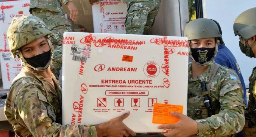 RADIOKTUBRE INFO…-13 MIL DOSIS LLEGAN HOY AL CHACO- Por Simón Suárez-Ver mas…