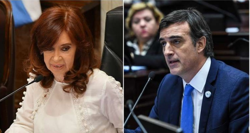 RADIOKTUBRE INFO…-Psteban Bullrich contó que se emocionó con un llamado de Cristina Kirchner por su enfermedad-or Simón Suarez..Ver mas…