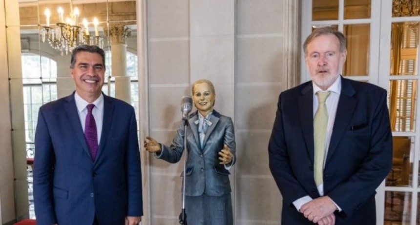 RADIOKTUBRE INFO..-  Agenda de Capitanich en Chile: derechos humanos, cooperación diplomática y reforma constitucional -Por Simón Suarez..Ver mas..