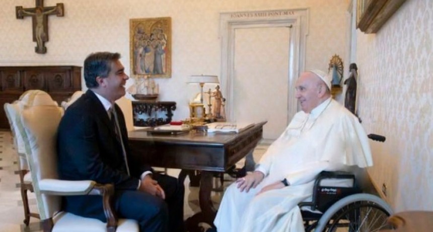 RADIOKTUBRE INFO..- Capitanich visitó al Papa Francisco: 