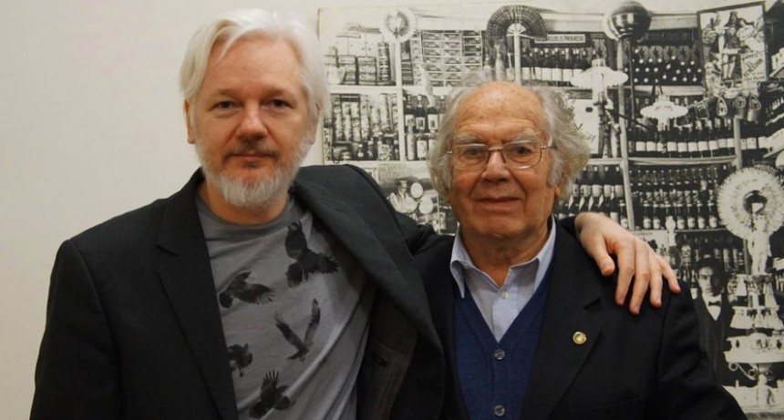 RADIOKTUBRE INFO..- Pérez Esquivel le pidió a una ministra británica que Assange no sea extraditado a EEUU  -Por Simón Suarez..Ver mas..	
