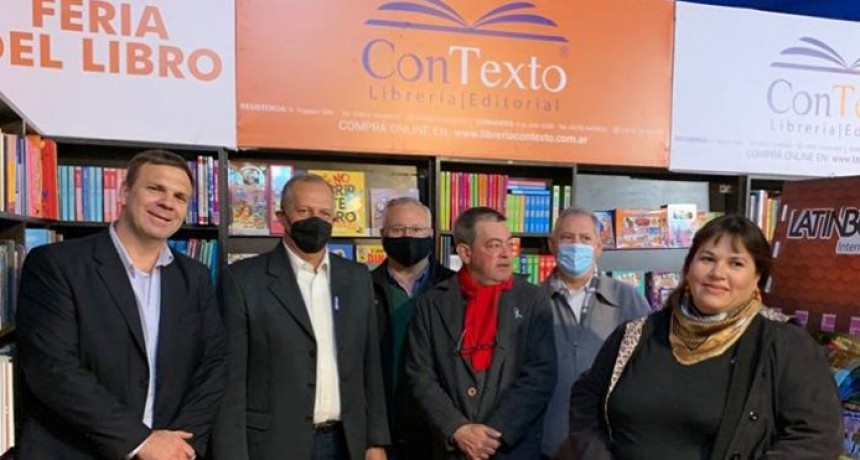 RADIOKTUBRE INFO..-  La Feria del Libro Chaco comenzó exitosamente con múltiples propuestas en Villa Angela -Por Simón Suarez..Ver mas..	