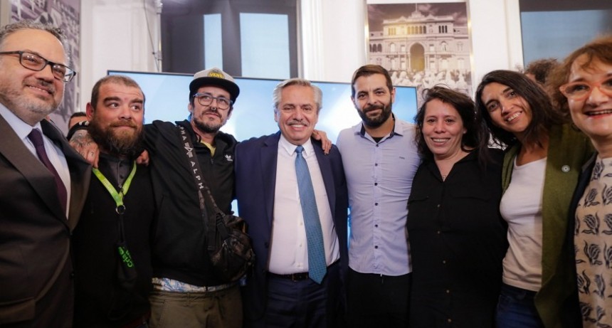 RADIOKTUBRE INFO..- 