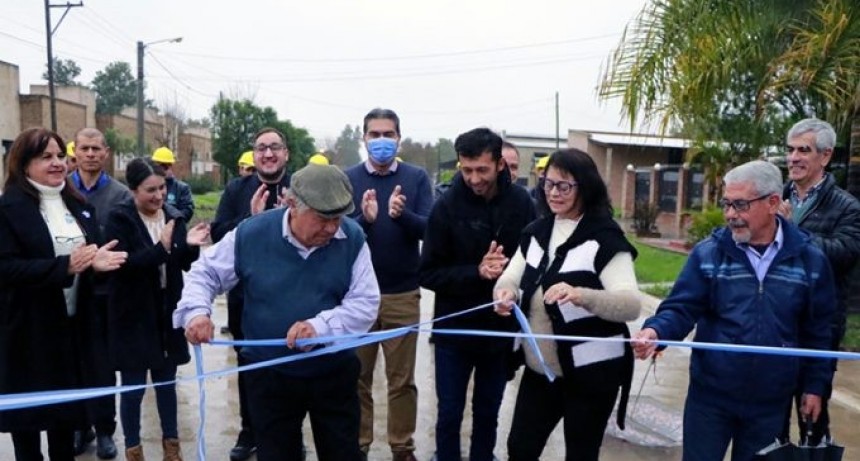 RADIOKTUBRE INFO..-  Capitanich encabezó los festejos del 117º aniversario de Colonia Elisa inaugurando varias obras -Por Simón Suarez..Ver mas..	