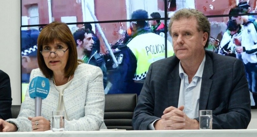 RADIOKTUBRE INFO….  ¿Y A MI POR QUÉ ME MIRAN? …Por Simón Suarez   Ver mas….