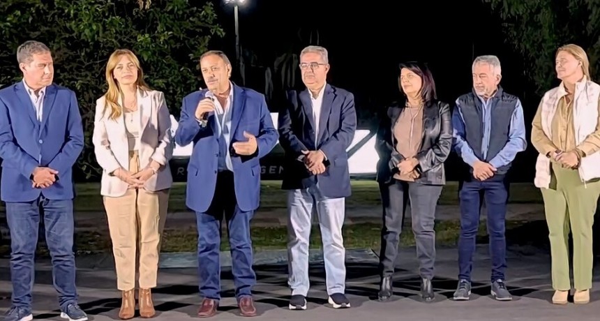 RADIOKTUBRE INFO….  Quintela retiene la gobernación y le arrebató la intendencia de la Capital a Juntos por el Cambio …Por Simón Suarez..Ver mas..