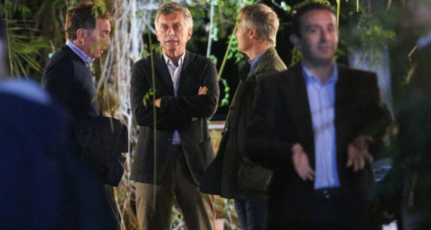  RADIOKTUBRE INFO….  Sin tregua en el PRO: Una reunión que solo sirvió para ampliar diferencias …Por Simón Suarez..Ver mas..