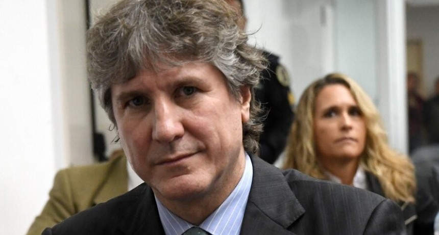 RADIOKTUBRE INFO…. Amado Boudou se descompensó en Neuquén, pero se encuentra estable  …Por Simón Suarez..Ver mas..