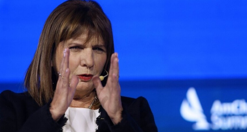 RADIOKTUBRE INFO….Patricia Bullrich y el desvío de fondos en beneficio propio   …Por Simón Suarez..Ver mas..