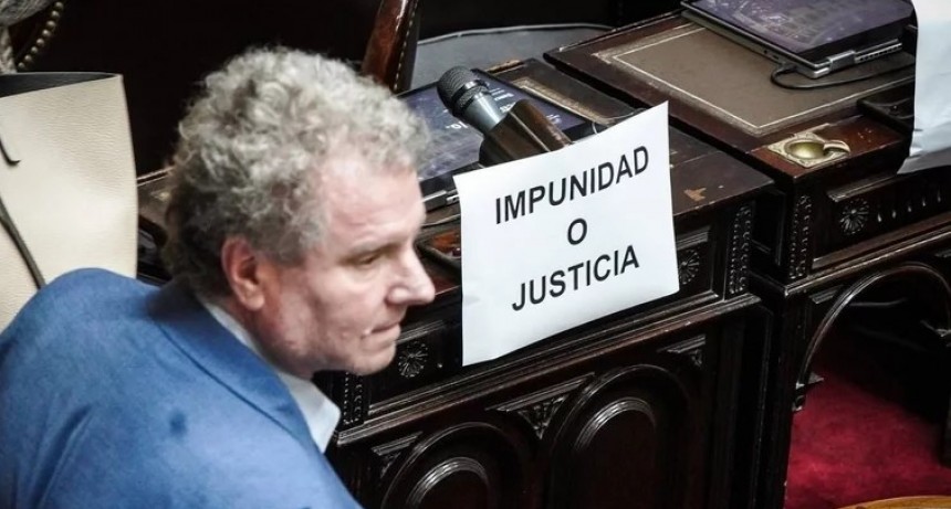  RADIOKTUBRE INFO…. Capuchetti rechazó el pedido para que se secuestre el celular de Milman  …Por Simón Suarez..Ver mas..