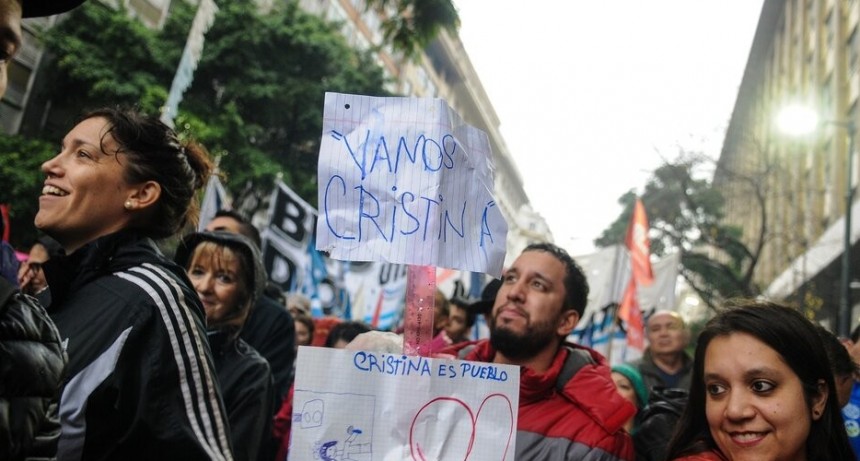 RADIOKTUBRE INFO…. PERONISMO, KIRCHNERISMO,CRISTINISMO: LO QUE NO SE TERMINA  …Por Simón Suarez..Ver mas..