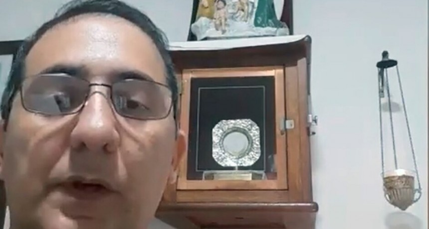  RADIOKTUBRE INFO….  El excapellán militar Rodrigo Vázquez, vinculado a los carapintadas