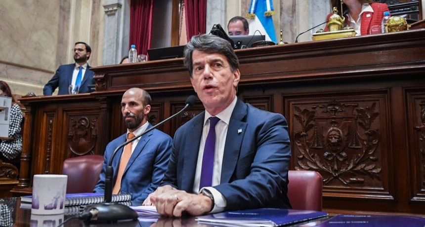 DIARIOKTUBRE INFO…. CASI UN BOT QUE DEFENDIÓ A MILEI   ….Por Simòn Suàrez