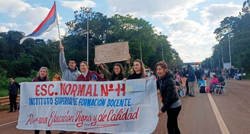 DIARIOKTUBRE INFO….  LAS DOCENTES MISIONERAS EN PIE DE LUCHA: PONIENDO EL CUERPO FRENTE A QUIEN HAGA FALTA  ….Por Simòn Suàrez