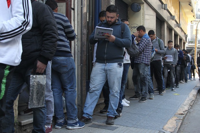 RADIOKTUBRE INFO……..  Ingresos y empleo, delicado panorama laboral  …… Por Simòn Suarez