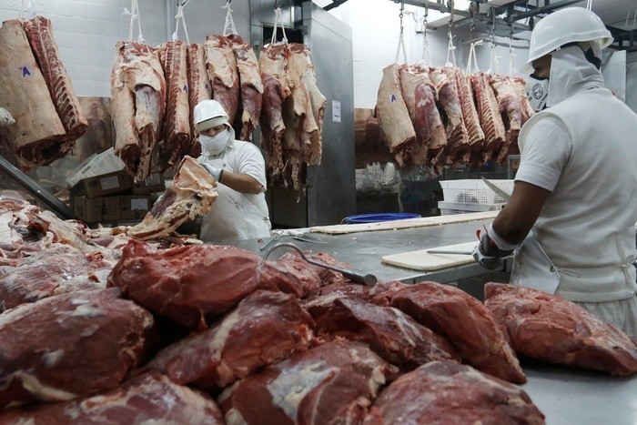 RADIOKTUBRE INFO…….. SUBIÓ 6,1 % LA CARNE   …… Por Simòn Suarez