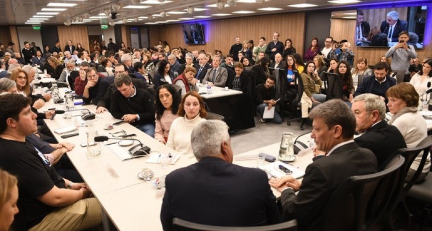 RADIOKTUBRE INFO……..  El Congreso se prepara para discutir otra vez el financiamiento universitario  …… Por Simòn Suarez