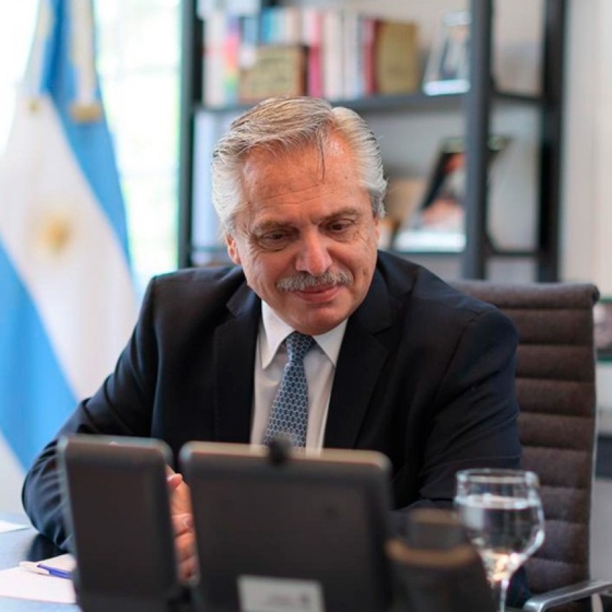 RADIOKTUBRE INFO…- Fernández felicitó a Pedro Castillo por ser el nuevo Presidente de Perú- Por Simón Suárez ..Ver  mas..