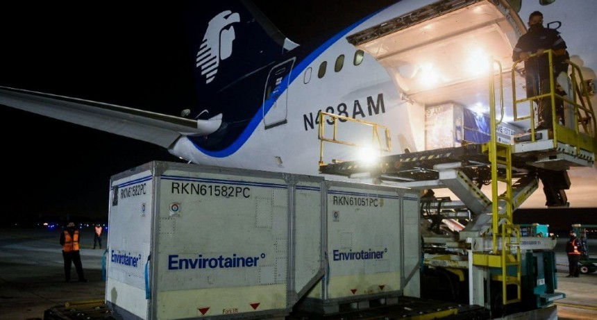 RADIOKTUBRE INFO…-PLlegaron 811 mil dosis de vacunas AstraZeneca de fabricación conjunta con México-...Por Simón Suárez ..Ver  mas..