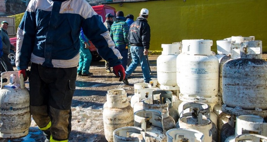 RADIOKTUBRE INFO…-.Gas en garrafa: el Gobierno prepara una ley para declararla servicio público- Por Simón Suárez ..Ver  mas..