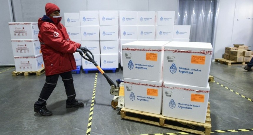 RADIOKTUBRE INFO…-.Argentina recibe este lunes 1.134.000 dosis de la vacuna AstraZeneca-.Por Simón Suárez ..Ver  mas..