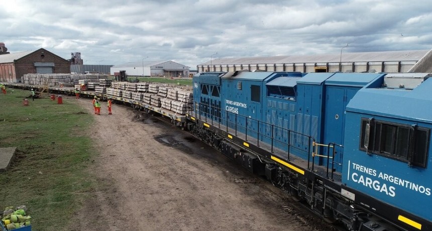 RADIOKTUBRE INFO…- Los trenes de carga vuelven a manos del Estado..-Por Simón Suarez..VER MAS	