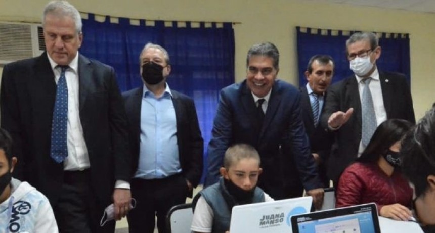 RADIOKTUBRE INFO..-  Conectar Igualdad: este miércoles el Gobierno llegará a las 10.000 netbooks entregadas a estudiantes chaqueños -Por Simón Suarez..Ver mas..