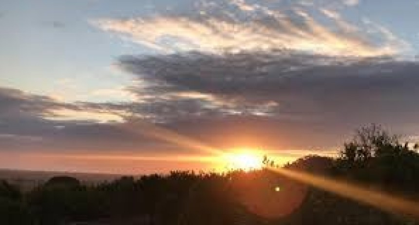 RADIOKTUBRE INFO..-EL CLIMA HOY EN SANTA SYLVINA CHACO   -Por Simón Suarez..Ver mas..