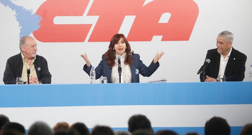 RADIOKTUBRE INFO..-  Las frases destacadas del discurso de Cristina Kirchner por el Día de la Bandera -Por Simón Suarez..Ver mas..	