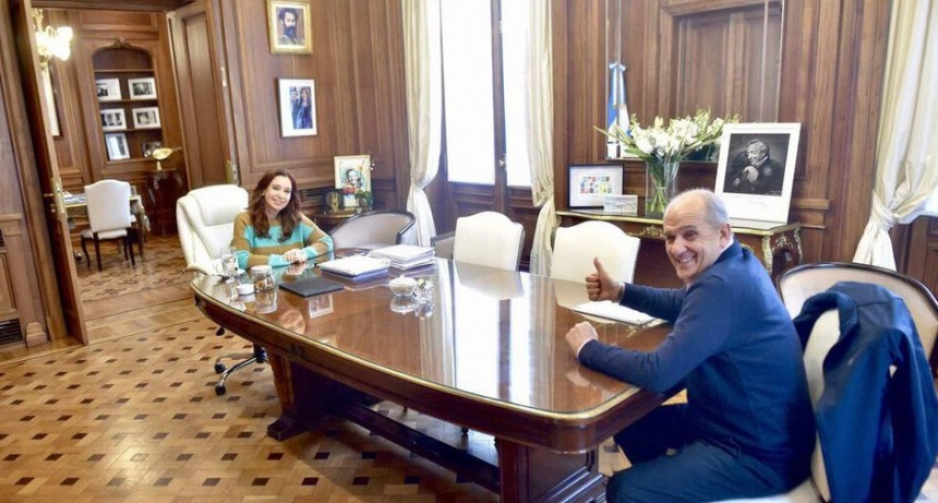 RADIOKTUBRE INFO..-   Cómo transformar los planes sociales en trabajo genuino-Por Simón Suarez..Ver mas..
